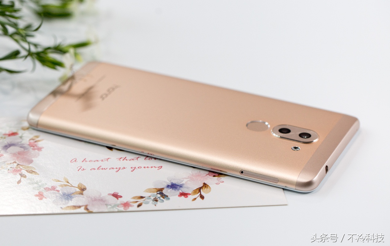 1500元手机推荐荣耀畅玩6x,荣耀6x与荣耀畅玩6x是否一样