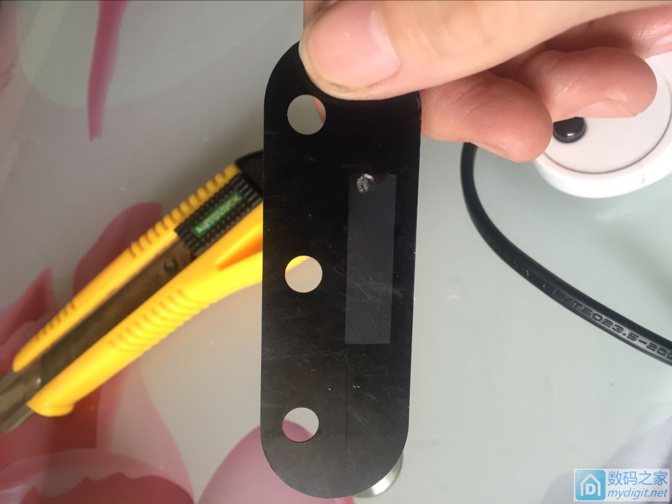 先科车充拆解,先科车载一拖三充电器维修