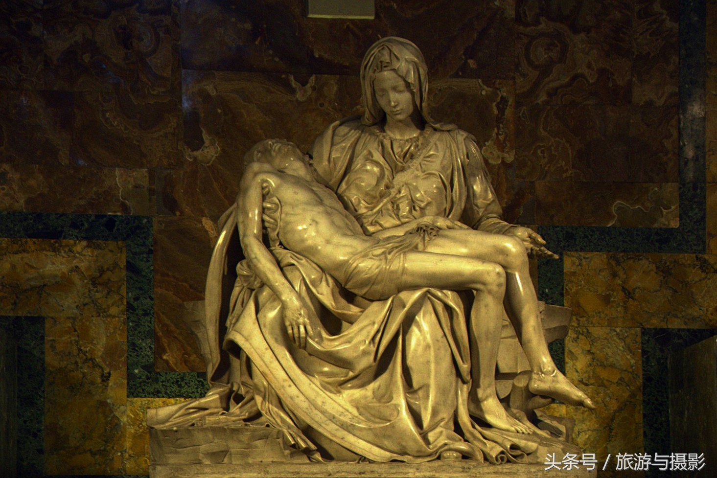 梵蒂冈圣彼得大教堂铁门,梵蒂冈圣彼得大教堂图片