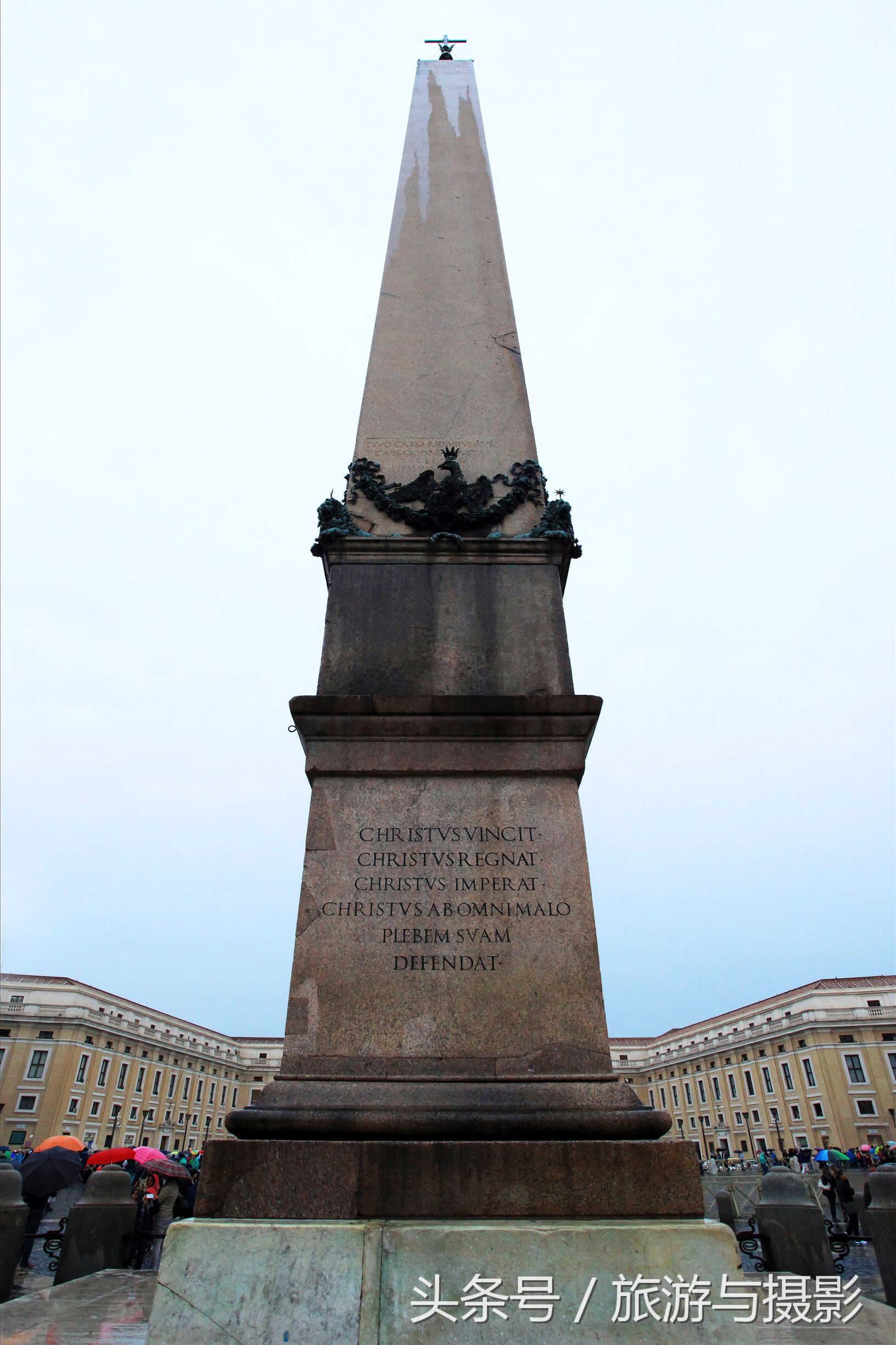 梵蒂冈圣彼得大教堂铁门,梵蒂冈圣彼得大教堂图片