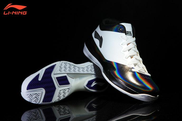 国产李宁的巅峰,李宁驭帅14low对比驭帅14