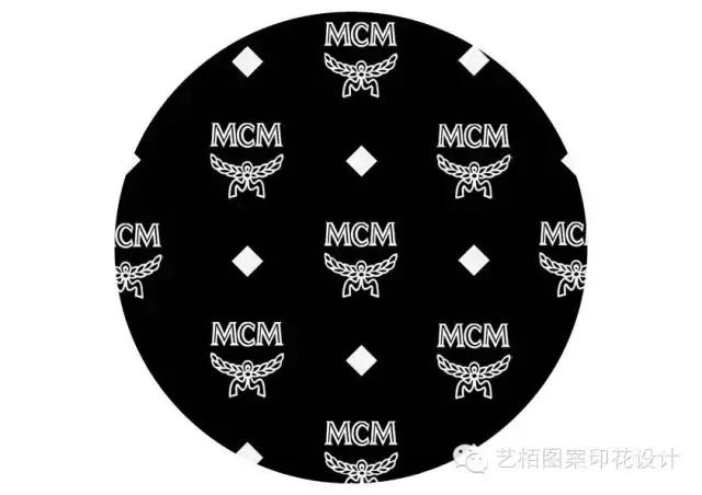 mcm铆钉链条包的铆钉是什么材质的,mcm粉色牛皮包