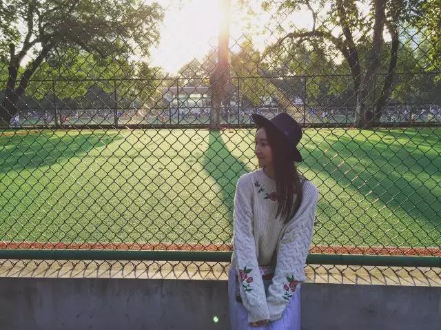 100元以下的毛衣,100多元的毛衣舒服不扎人好看的