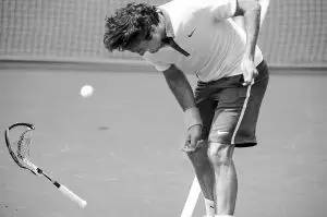 儿童学习网球发球渐进方法,网球发球学习