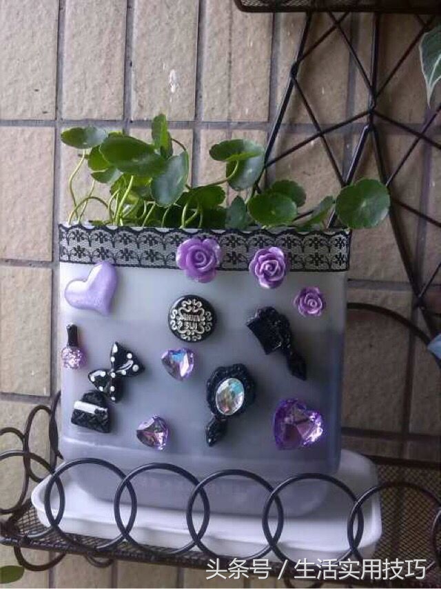 酱油桶怎么切割变花盆,塑料酱油瓶做花盆图片