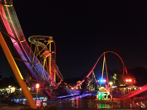 万圣节僵尸旅行,万圣节长隆9个鬼屋全玩时间赶吗