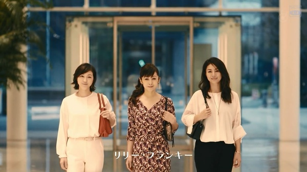 女明星不当演员能干吗？出书、拿大奖、走上人生巅峰不是不可能！