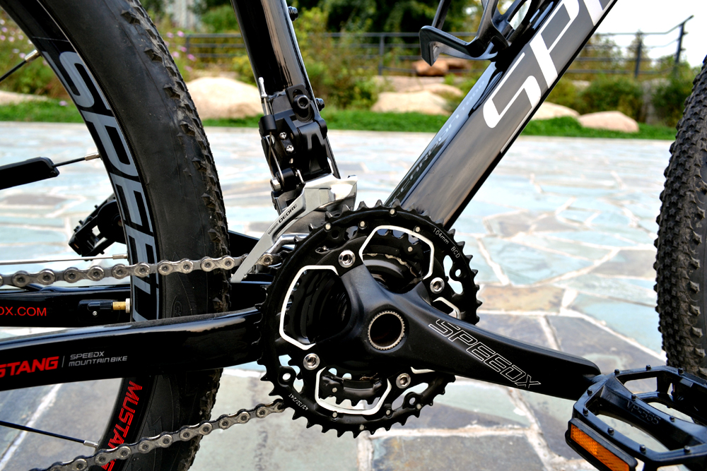 山地车碳纤维铝合金骑行感受,山地车铝合金碳纤维骑行感受