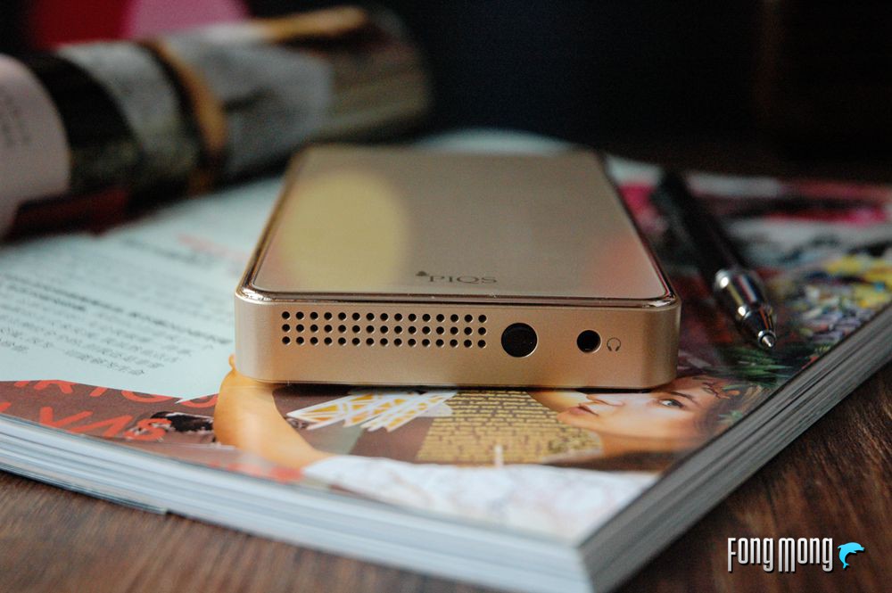 电视OUT啦！1000多快买个神画小媚在家看电影