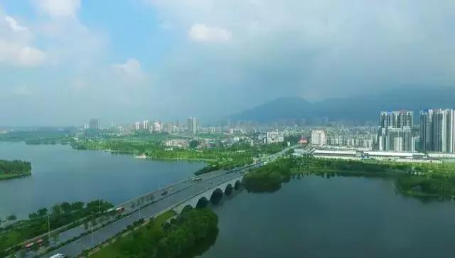 这就是2020年的清新,厉害了我的家乡!