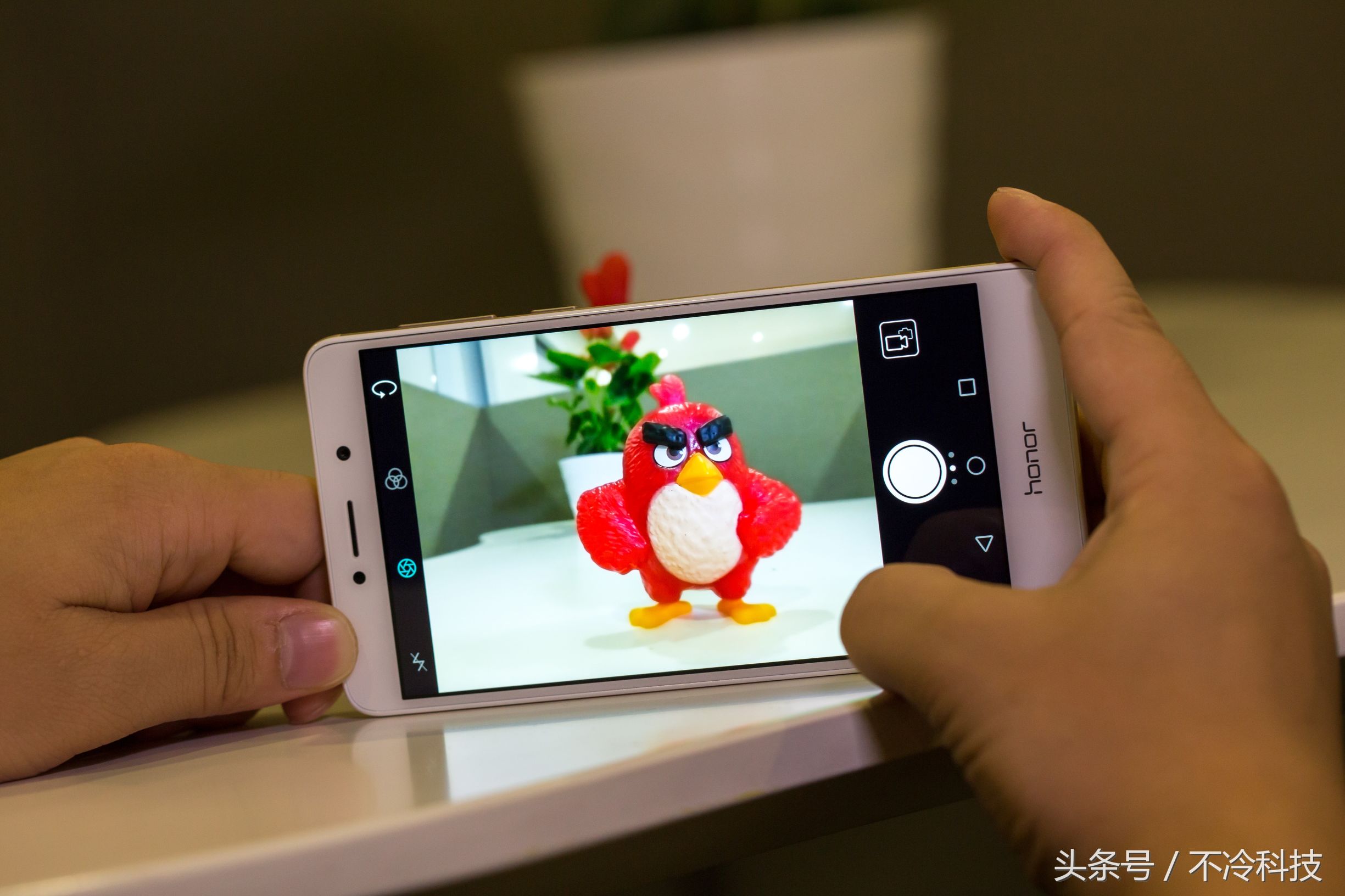 1500元手机推荐荣耀畅玩6x,荣耀6x与荣耀畅玩6x是否一样