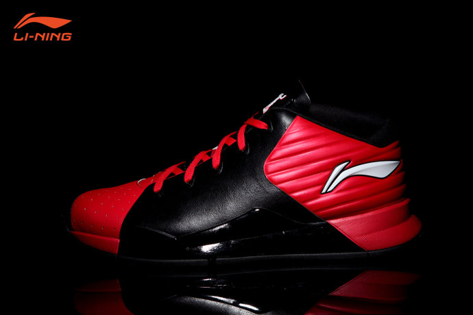 国产李宁的巅峰,李宁驭帅14low对比驭帅14