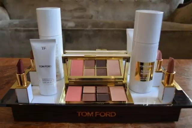 除了ysl星辰口红，还有哪些圣诞限定值得入手！（欧美彩妆篇）