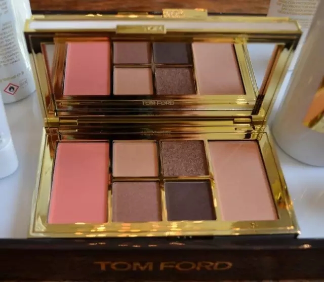 除了ysl星辰口红，还有哪些圣诞限定值得入手！（欧美彩妆篇）