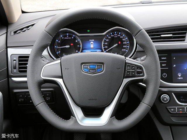 吉利帝豪2017款百万向上互联版,吉利帝豪百万款测试