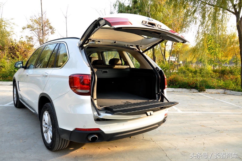 气缸数并不代表尊严试驾BMWX528i