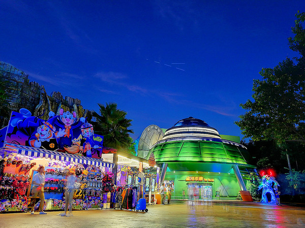 万圣节僵尸旅行,万圣节长隆9个鬼屋全玩时间赶吗