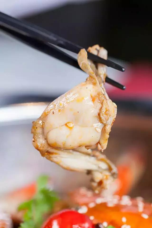 老板壕打5.8折,全年无休摄魂小龙虾,逼爆头我都要吃到Ta