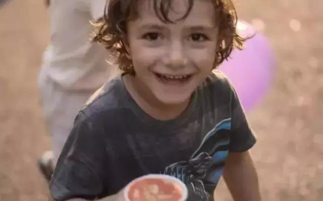 捐助学生该准备什么物资,捐助的时候需要注意什么