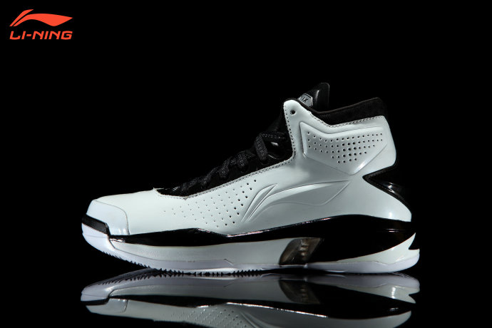 国产李宁的巅峰,李宁驭帅14low对比驭帅14