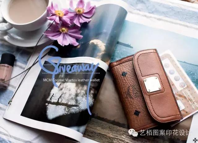 mcm铆钉链条包的铆钉是什么材质的,mcm粉色牛皮包