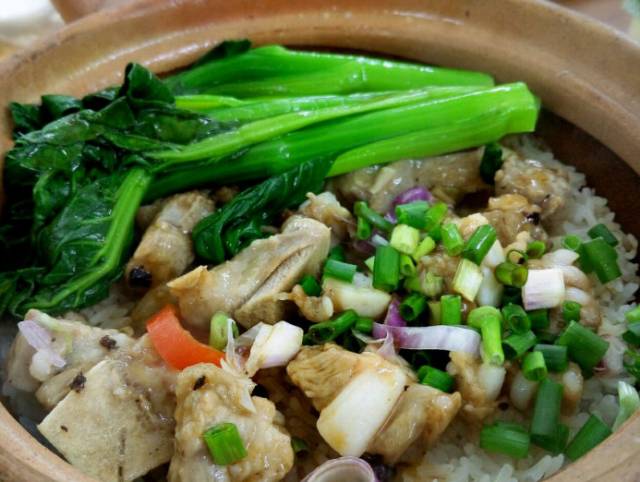 广州人的情怀,都在这11碗煲仔饭里了!人均不到20元