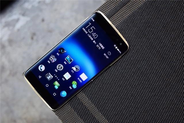 tcl950手机是双频吗,tcl显示屏amoled