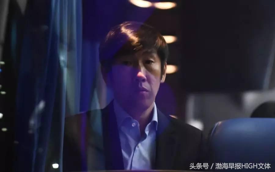 足协为什么还请高洪波执教,高洪波是不是离开足协了