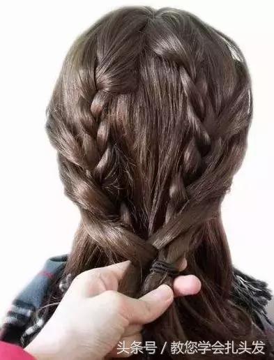 大蝴蝶结头饰发型小清新,蝴蝶结头饰搭配什么发型好看短发