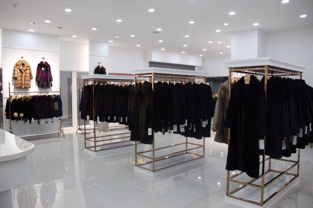 海宁皮革城男士皮衣服,海宁皮革城男士衣服