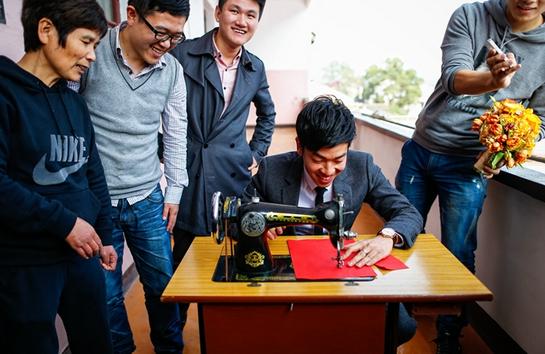 婚礼小游戏整蛊新郎新婚夜,结婚小游戏整蛊新郎不用道具