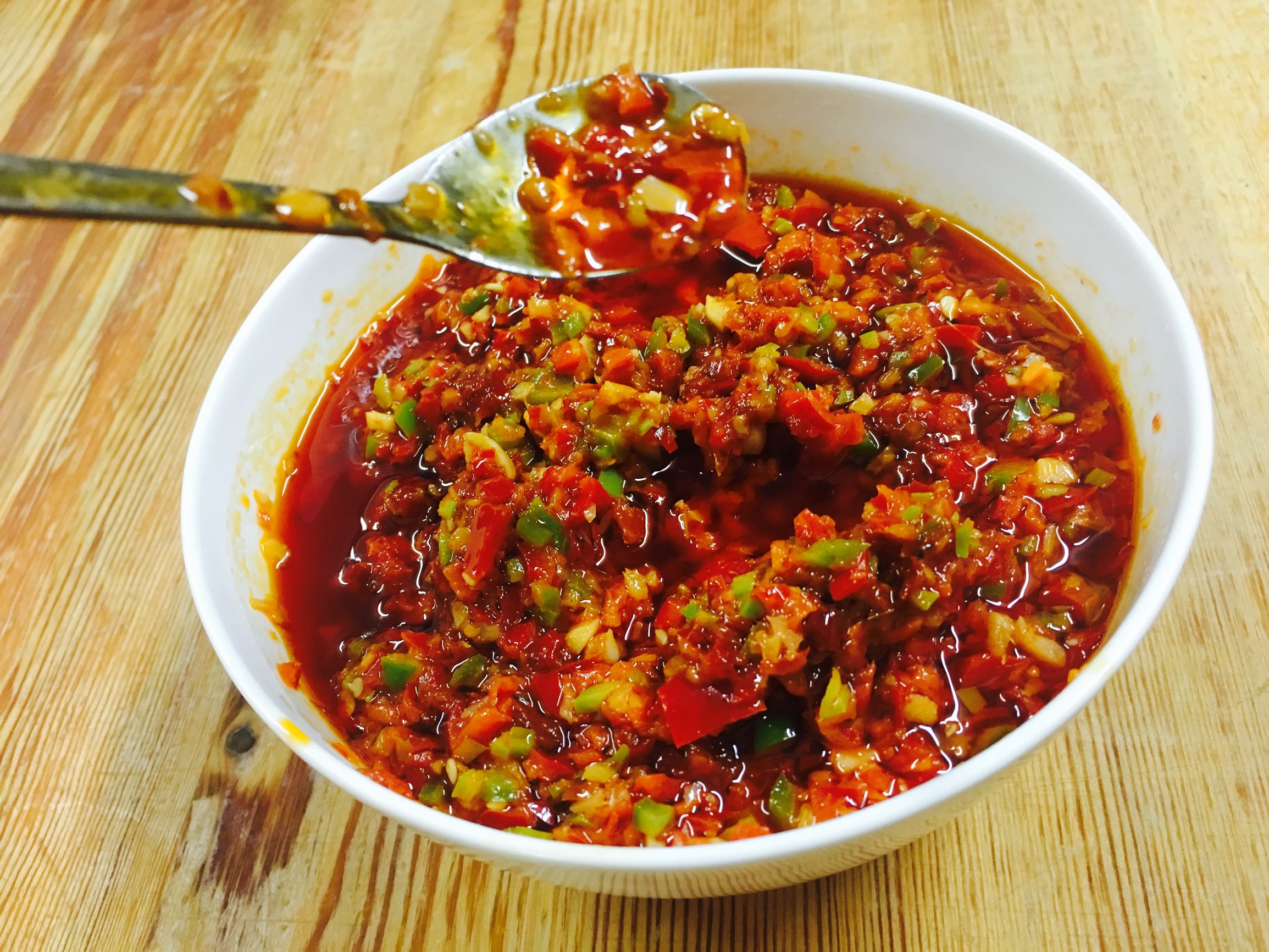 辣椒酱自己做，好吃美味不求人，绝对独家一般地儿买不到！