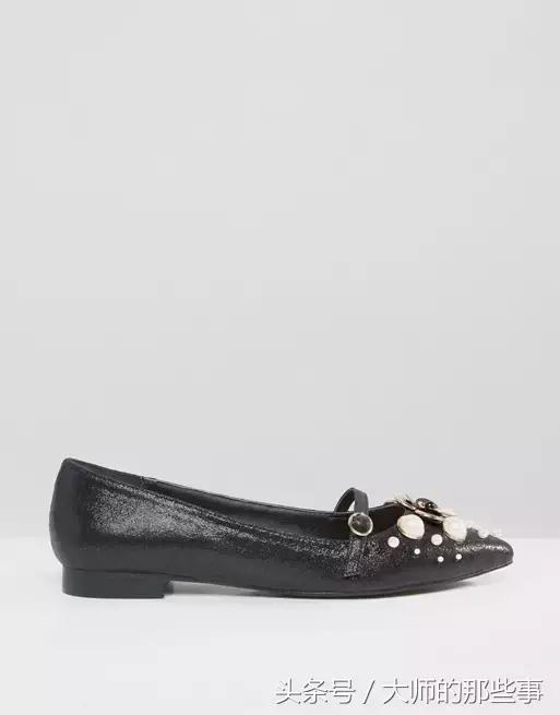 这双鞋成时尚界新宠,明星同款珍珠鞋