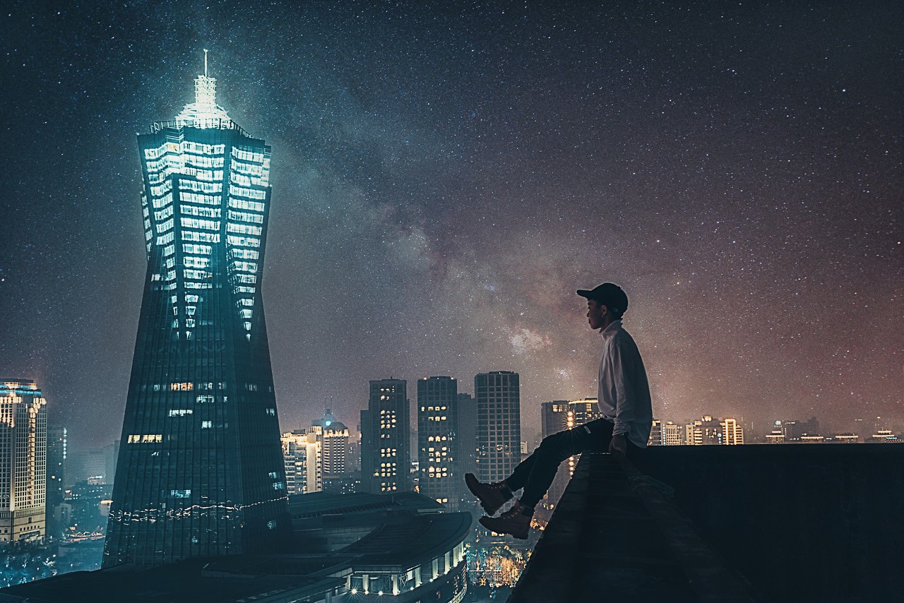 末世中人类强行植入寄生体,末世小说生物入侵