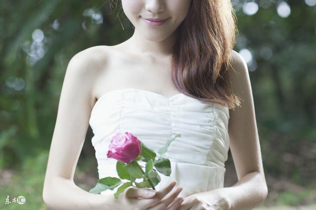 小说：本来只是想逗逗小师妹，哪知她真的将自己当作敌人，他苦笑