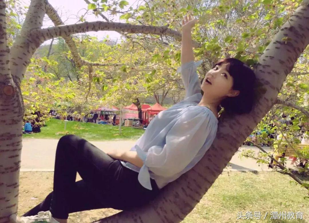 潭州课堂插画原画学员作品,老师形象插画素材手绘图片