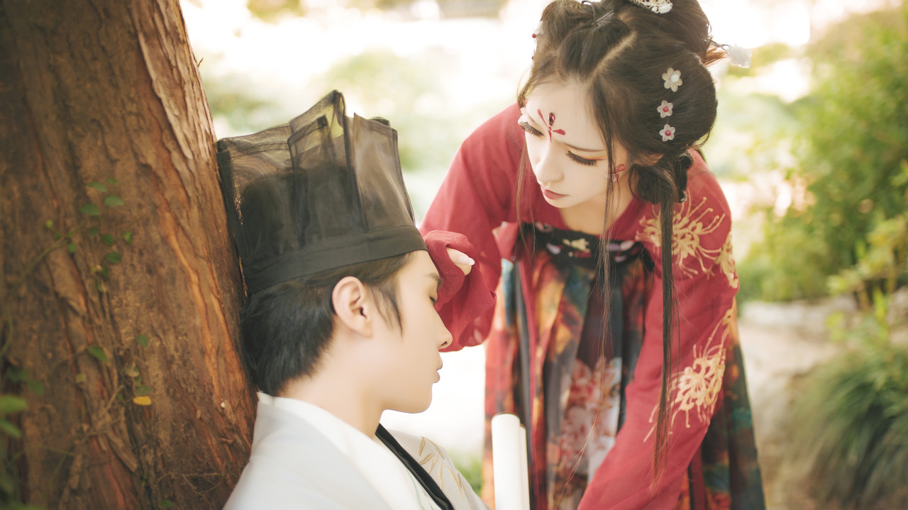 小说：厉鬼罪孽深重，女符师为了惩罚她，选了最痛苦的*压镇**方式