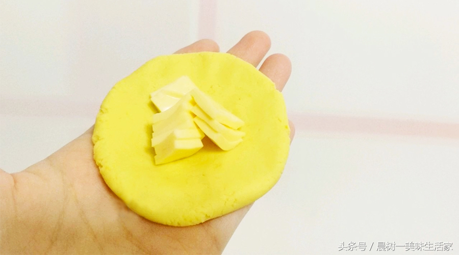 宅在家里享受周末这悠闲的时光,惬意午后有滋有味宅生活