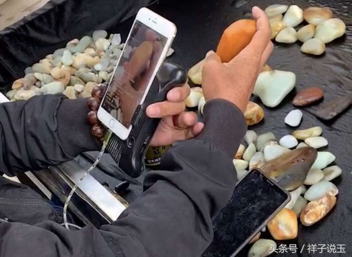 现在和田玉直播间生意,和田玉直播正在改变这个传统行业