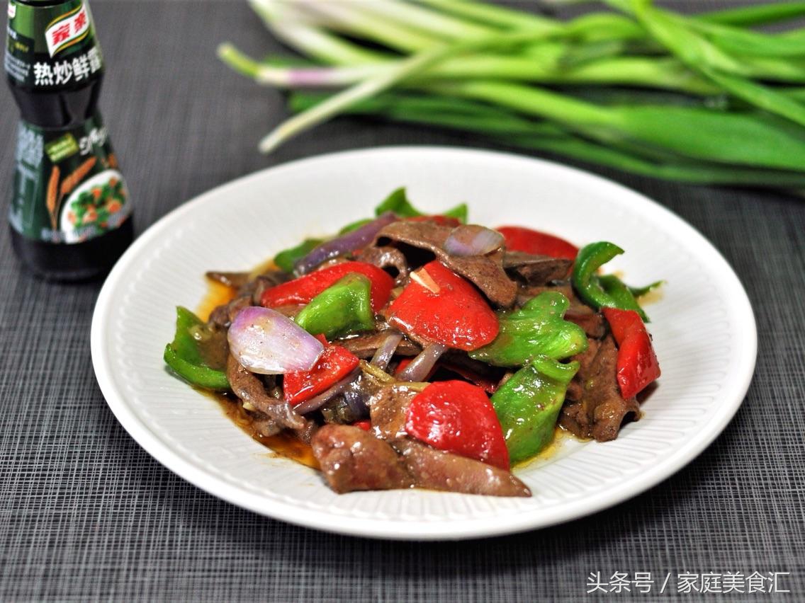 老婆怀孕缺铁，酸汤肥牛配炒猪肝，补铁美食两不误！