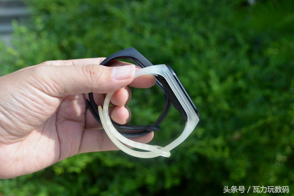 小米手环4普通版有nfc,小米手环4nfc最新版本