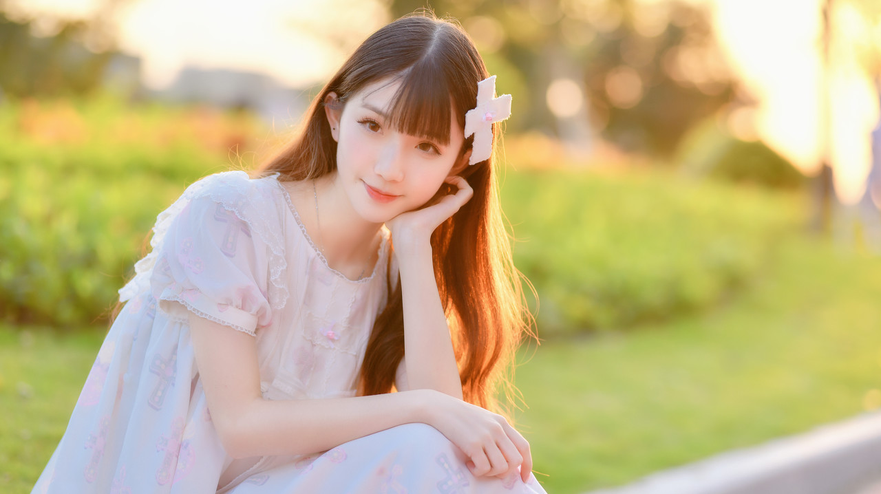 小说：小伙三言两语，忽悠大古董商把画便宜卖了，能净赚好几百万