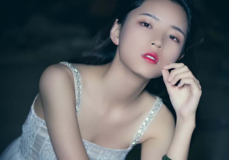 意外得到高科技小说,主人公获得高科技的小说