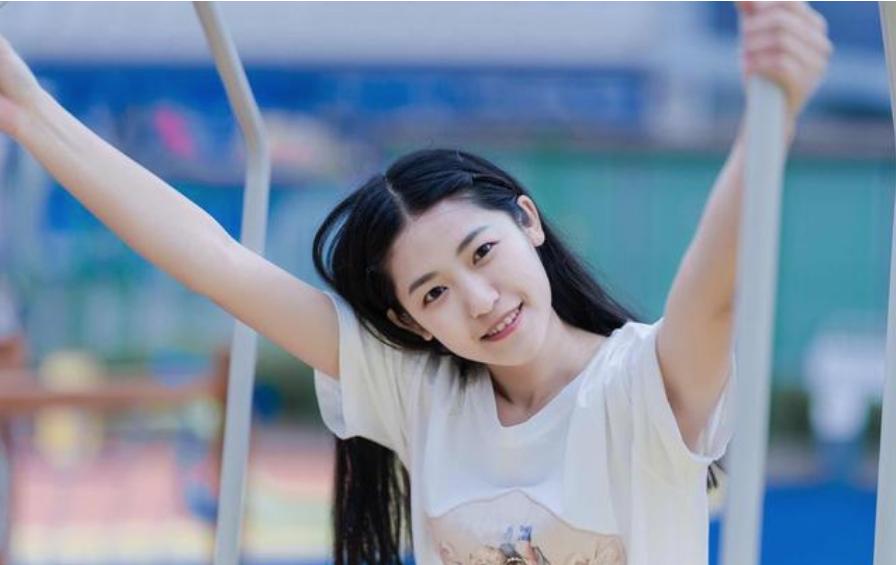 小说少爷溺水,富家少爷救落水女孩完整版