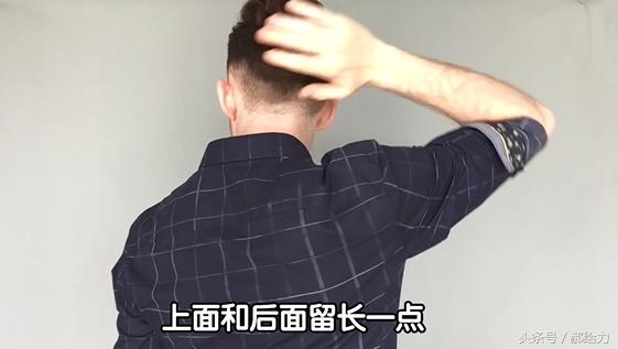 怎样把下巴变长下颚线更明显,什么运动可以让下颚线变明显