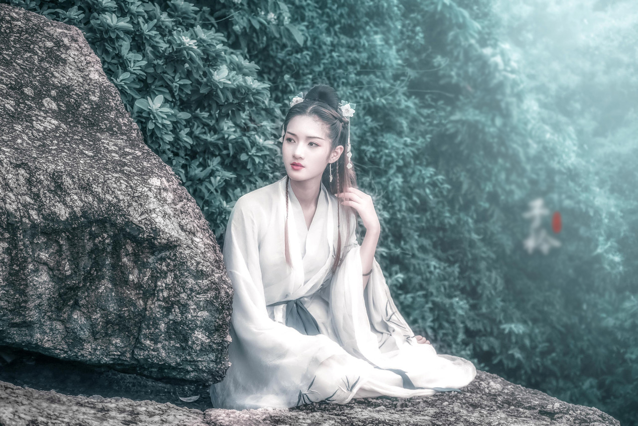 涓圭閲嶇敓閮藉競灏忚,涓圭閲嶇敓寮備笘