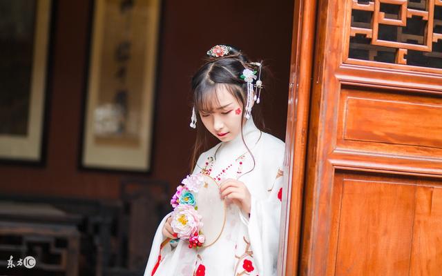 小说：协议老公想培养感情？她：还是算了吧，你不是我喜欢的人