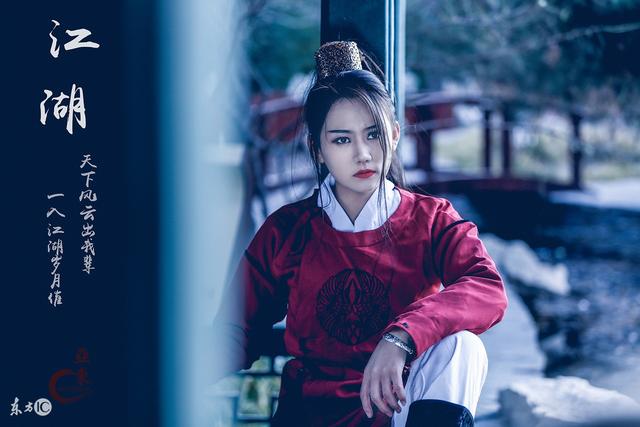 小说：她被未婚夫背叛，偷了对方投敌叛国的密信，却没被人怀疑