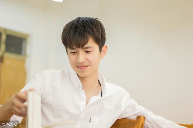 小说：我是女生，爱哭的女生，噢噢噢噢哦