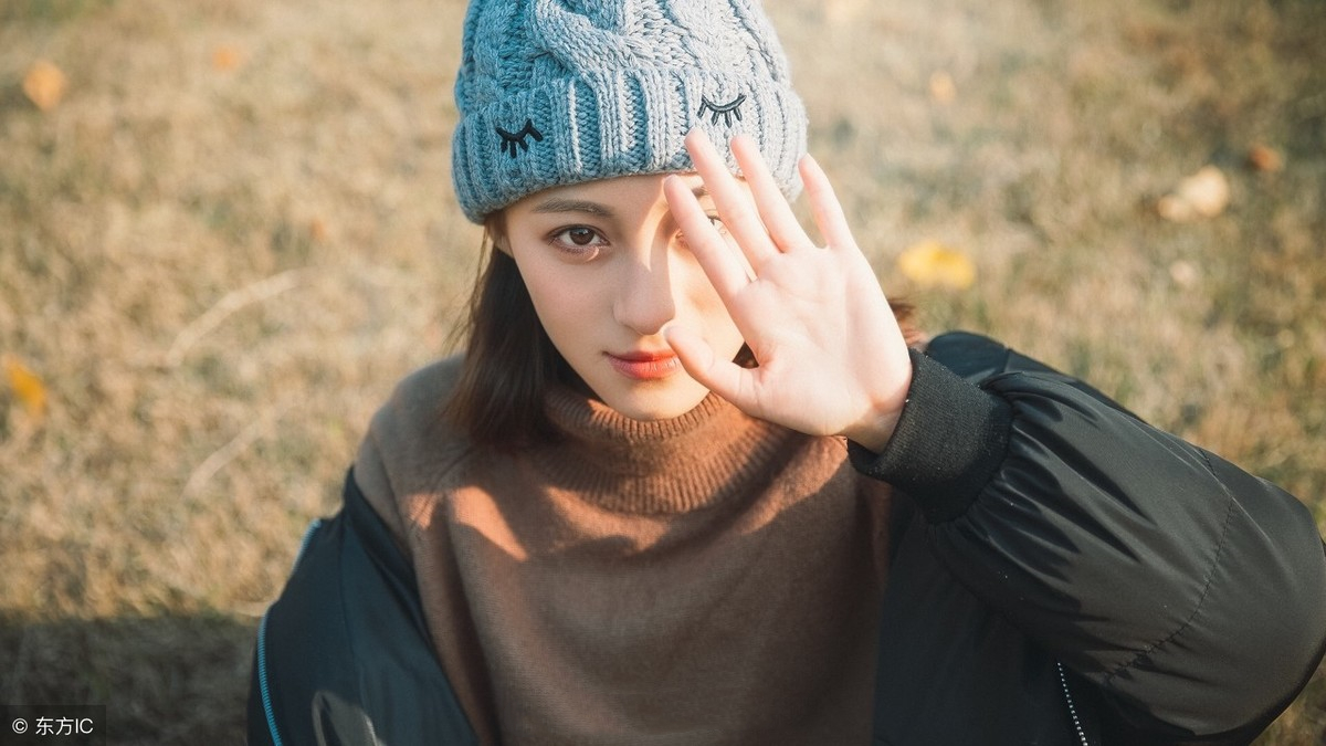 小说:吸血鬼从小伙手里溜走,众人害怕不已,岂料竟是他故意为之